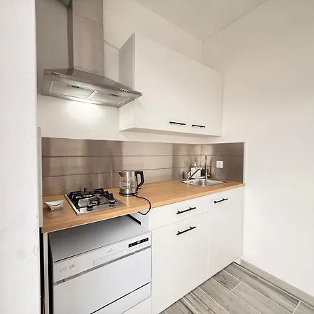 Casa Buda 1br - Lakes Malpensa Mxp 24h Check-in Parking * 塞斯托卡伦代